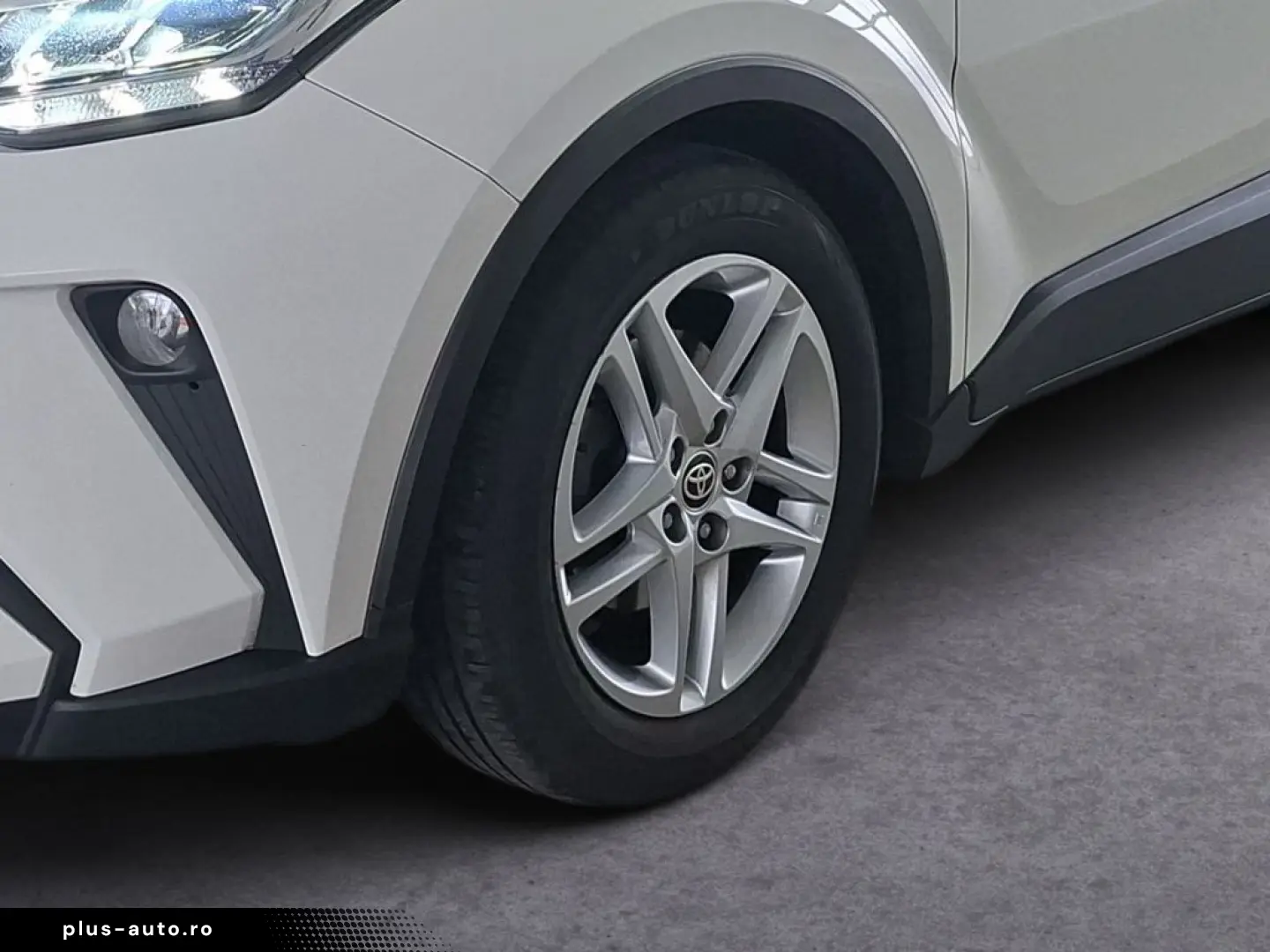 TOYOTA C-HR Hybrid Flow