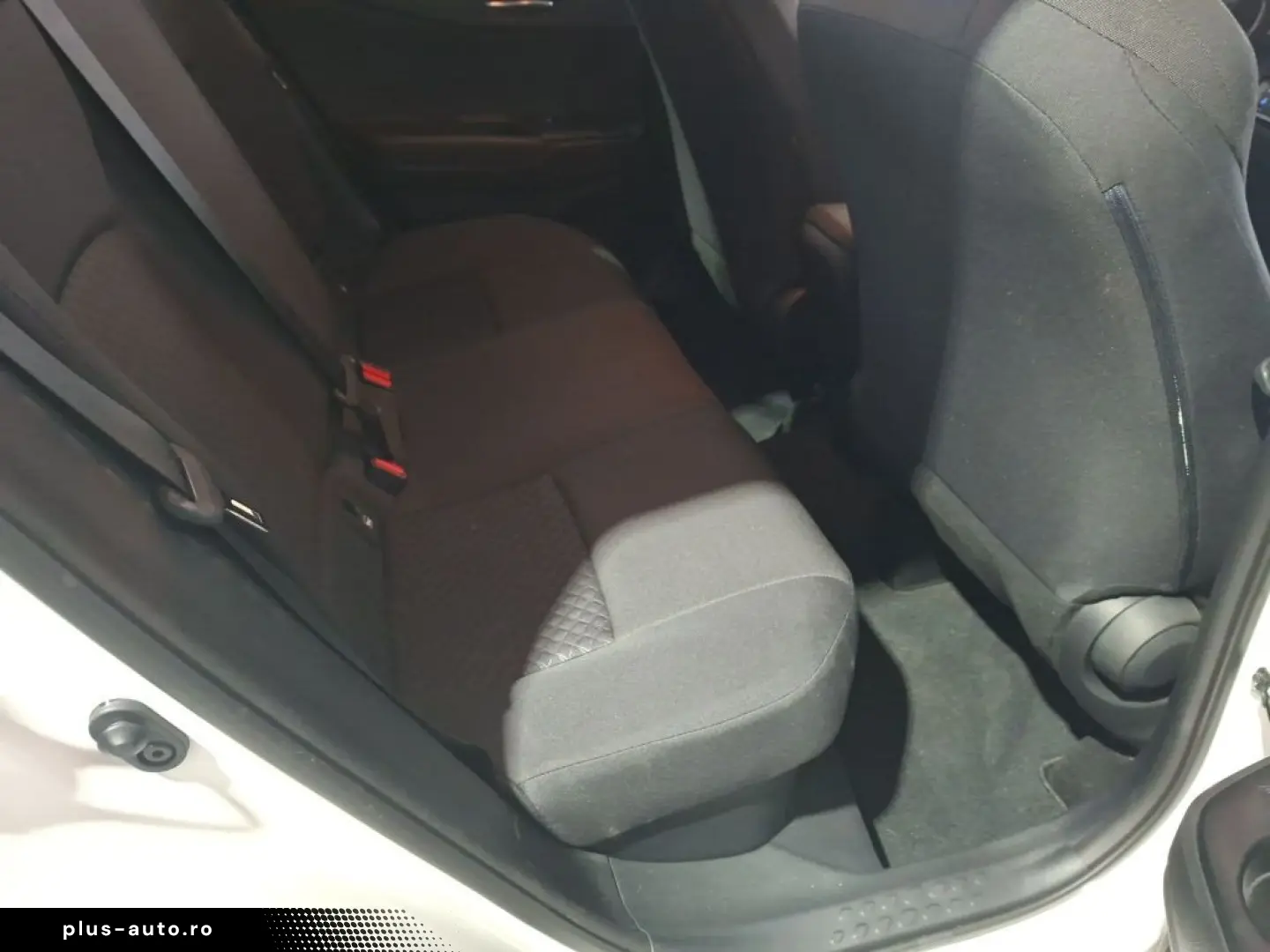 TOYOTA C-HR Hybrid Flow