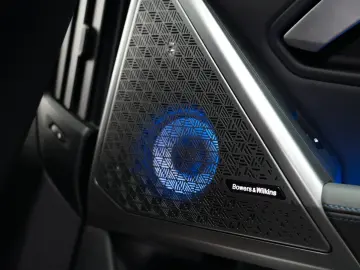 BMW 520d xDrive M Sport ICONIC PANO HUD 360 B&W