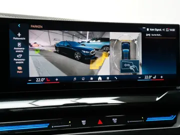 BMW 520d xDrive M Sport ICONIC PANO HUD 360 B&W