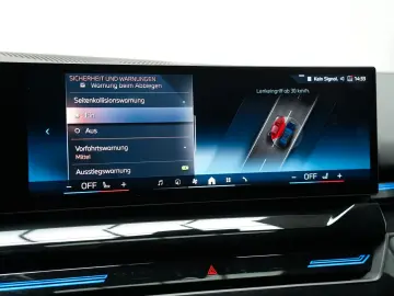 BMW 520d xDrive M Sport ICONIC PANO HUD 360 B&W