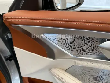 BMW M8 Cabrio Competition Individual Nightvision B&W