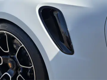 PORSCHE 911 Turbo S AERO-P. PPF Burmester Lift