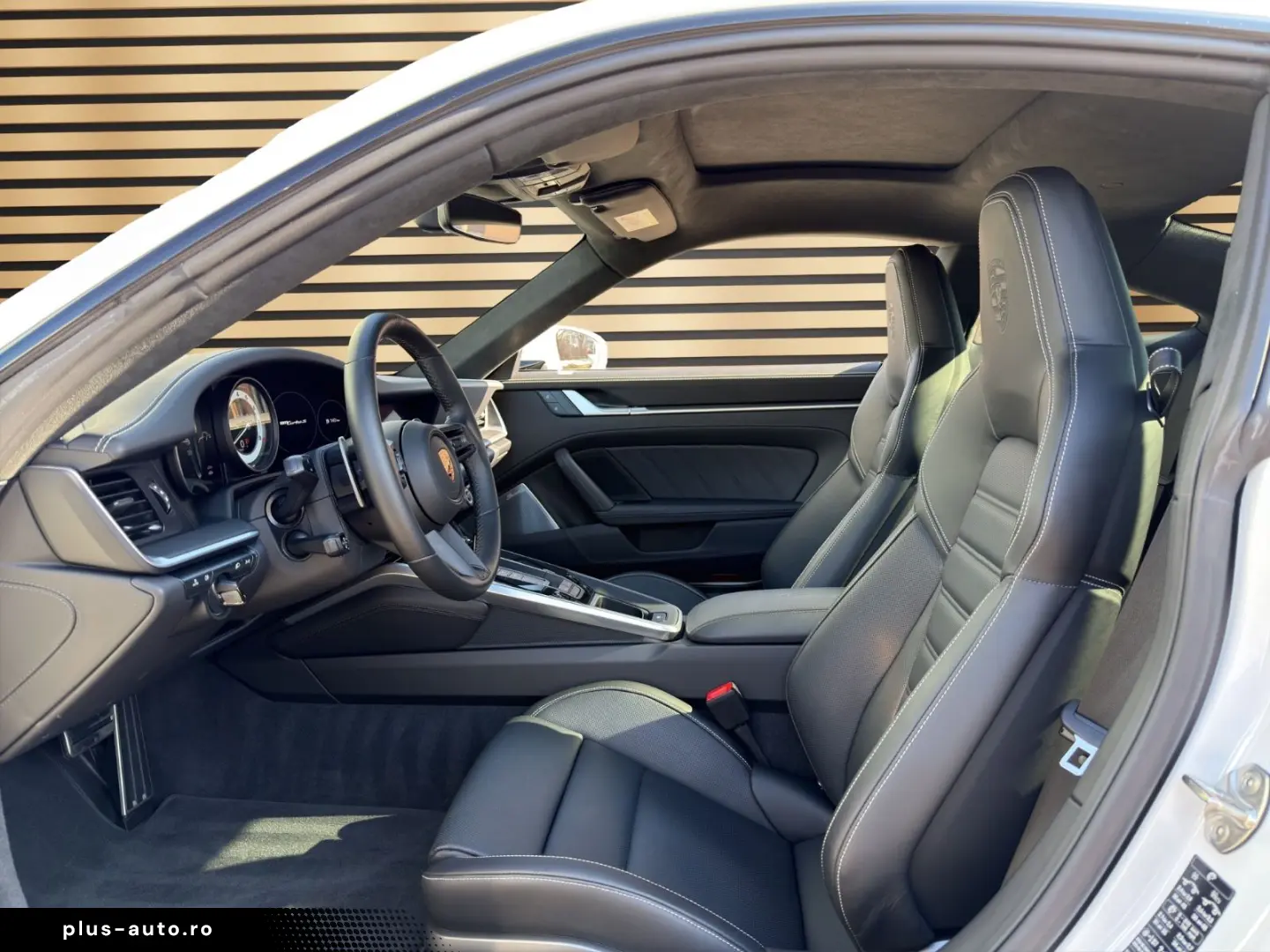 PORSCHE 911 Turbo S AERO-P. PPF Burmester Lift