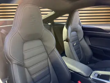 PORSCHE 911 Turbo S AERO-P. PPF Burmester Lift