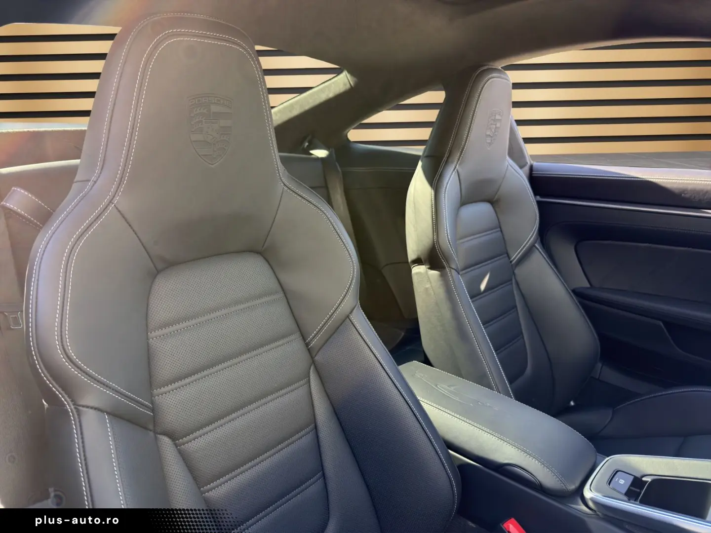 PORSCHE 911 Turbo S AERO-P. PPF Burmester Lift