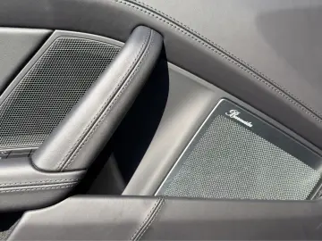 PORSCHE 911 Turbo S AERO-P. PPF Burmester Lift