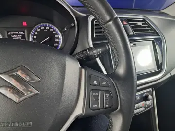 SUZUKI SX4 LUXUS 4X4 1.4TI 129CP 2020