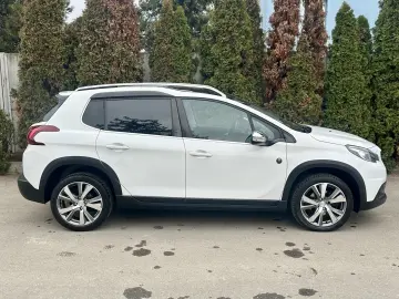 Peugeot 2008 2018 111.000km Crossway Rate Garantie