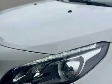 Peugeot 2008 2018 111.000km Crossway Rate Garantie