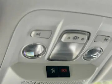 Peugeot 2008 2018 111.000km Crossway Rate Garantie