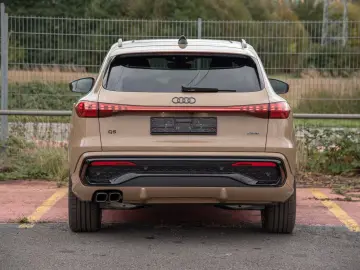 Audi Q5 TDI  FULL S-LINE MATRIX TECH  Suspensie pneumatica