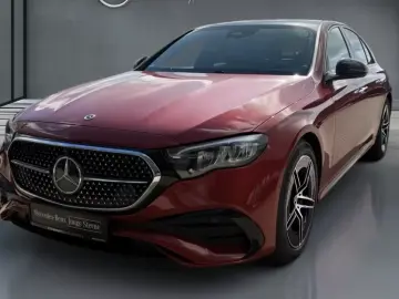 Mercedes-Benz E 200 4M AMG Night Navi Distr Ambient Pano