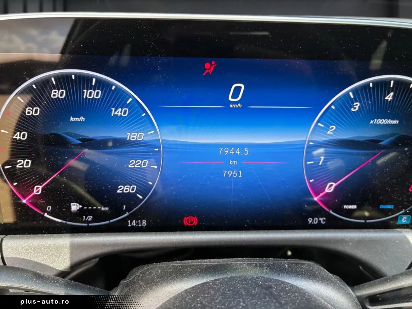 Mercedes-Benz E 200 4M AMG Night Navi Distr Ambient Pano