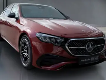 Mercedes-Benz E 200 4M AMG Night Navi Distr Ambient Pano