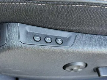 Peugeot 3008 Gen-Ii-2016