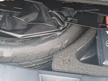 TOYOTA C-HR 1.8 Hybrid 140 CP Exclusive