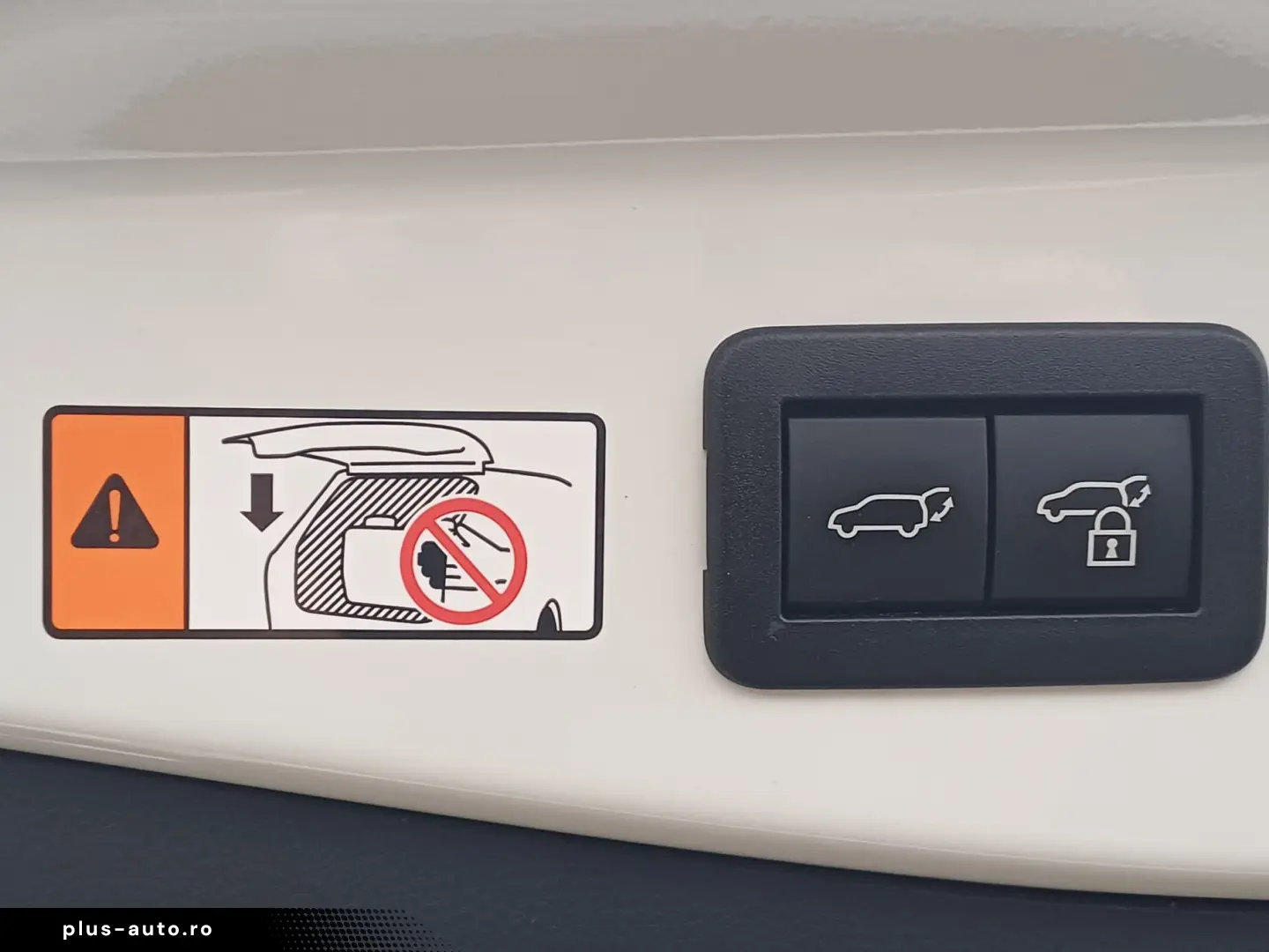 TOYOTA C-HR 1.8 Hybrid 140 CP Exclusive