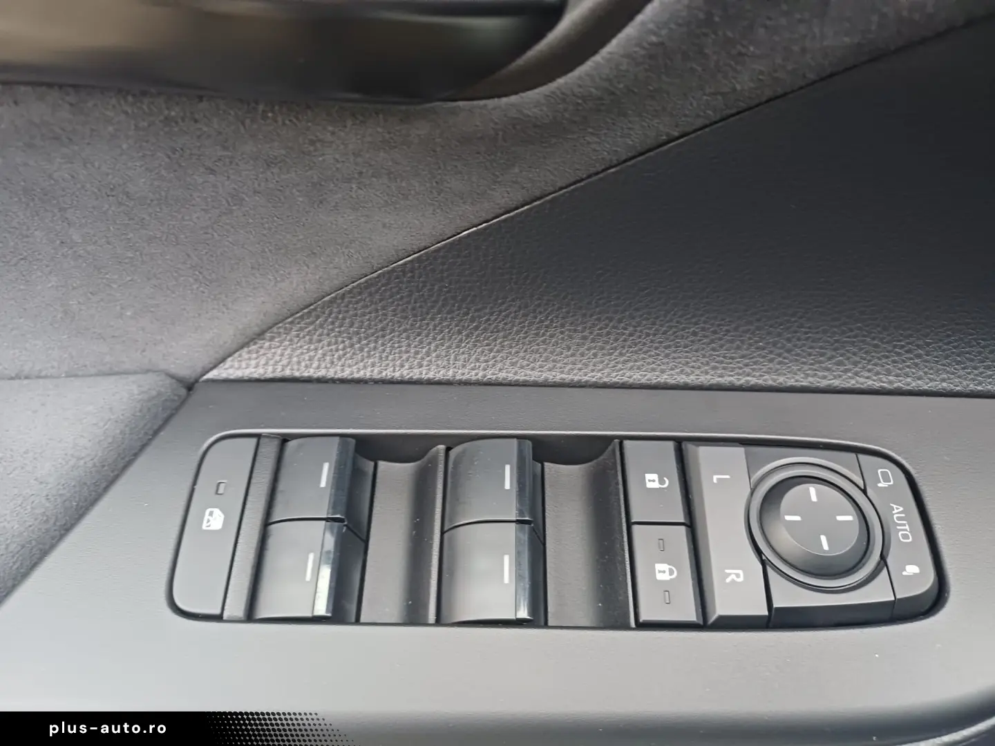 TOYOTA C-HR 1.8 Hybrid 140 CP Exclusive