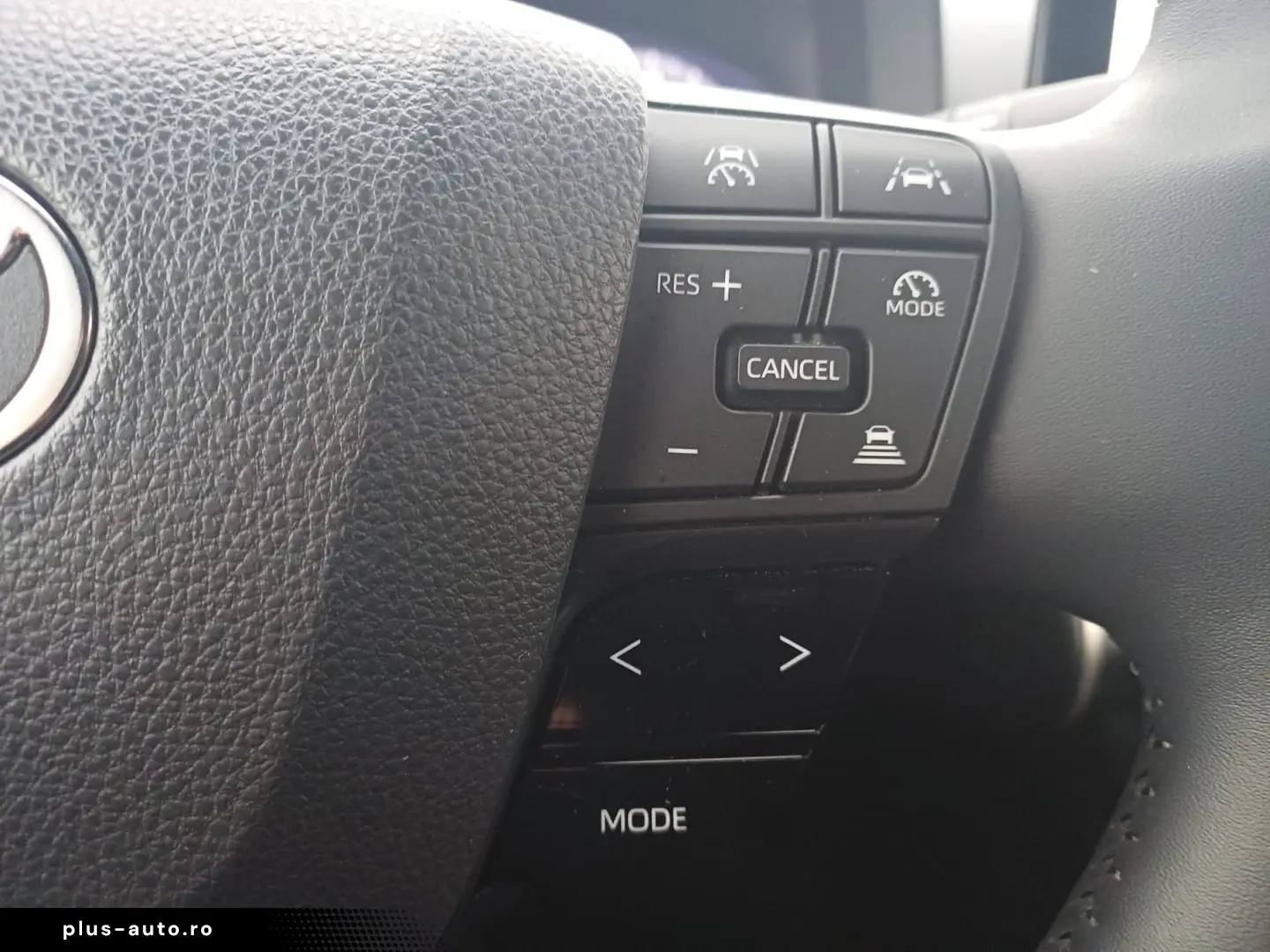 TOYOTA C-HR 1.8 Hybrid 140 CP Exclusive