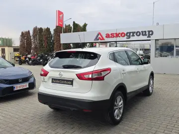 Nissan QASHQAI Accenta 1.6 Diesel - 130 CP 4x4