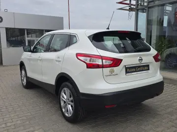 Nissan QASHQAI Accenta 1.6 Diesel - 130 CP 4x4