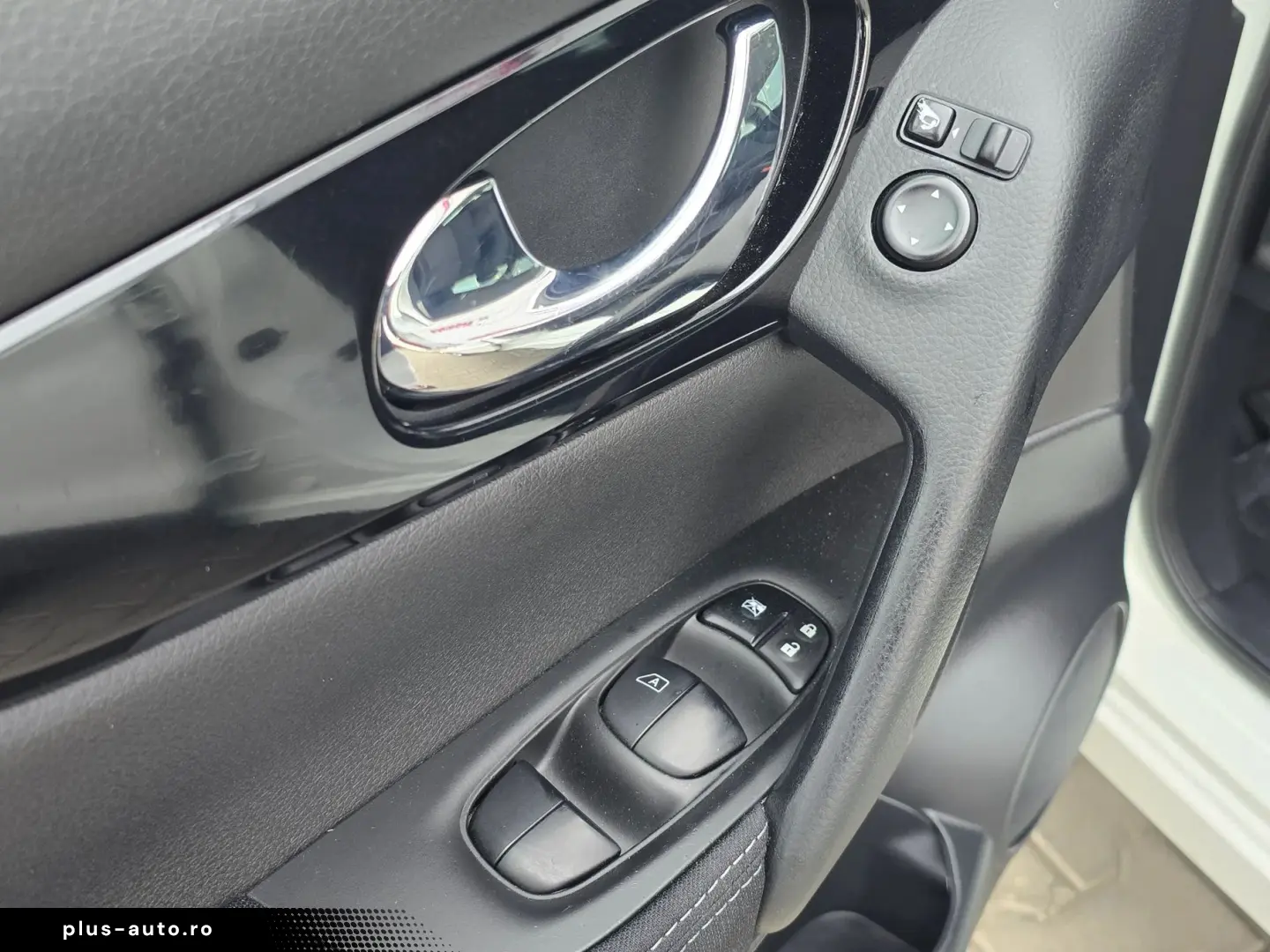 Nissan QASHQAI Accenta 1.6 Diesel - 130 CP 4x4