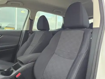 Nissan QASHQAI Accenta 1.6 Diesel - 130 CP 4x4