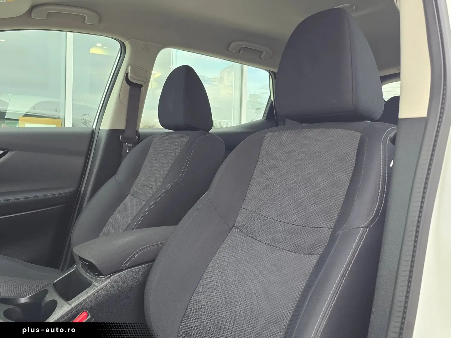 Nissan QASHQAI Accenta 1.6 Diesel - 130 CP 4x4