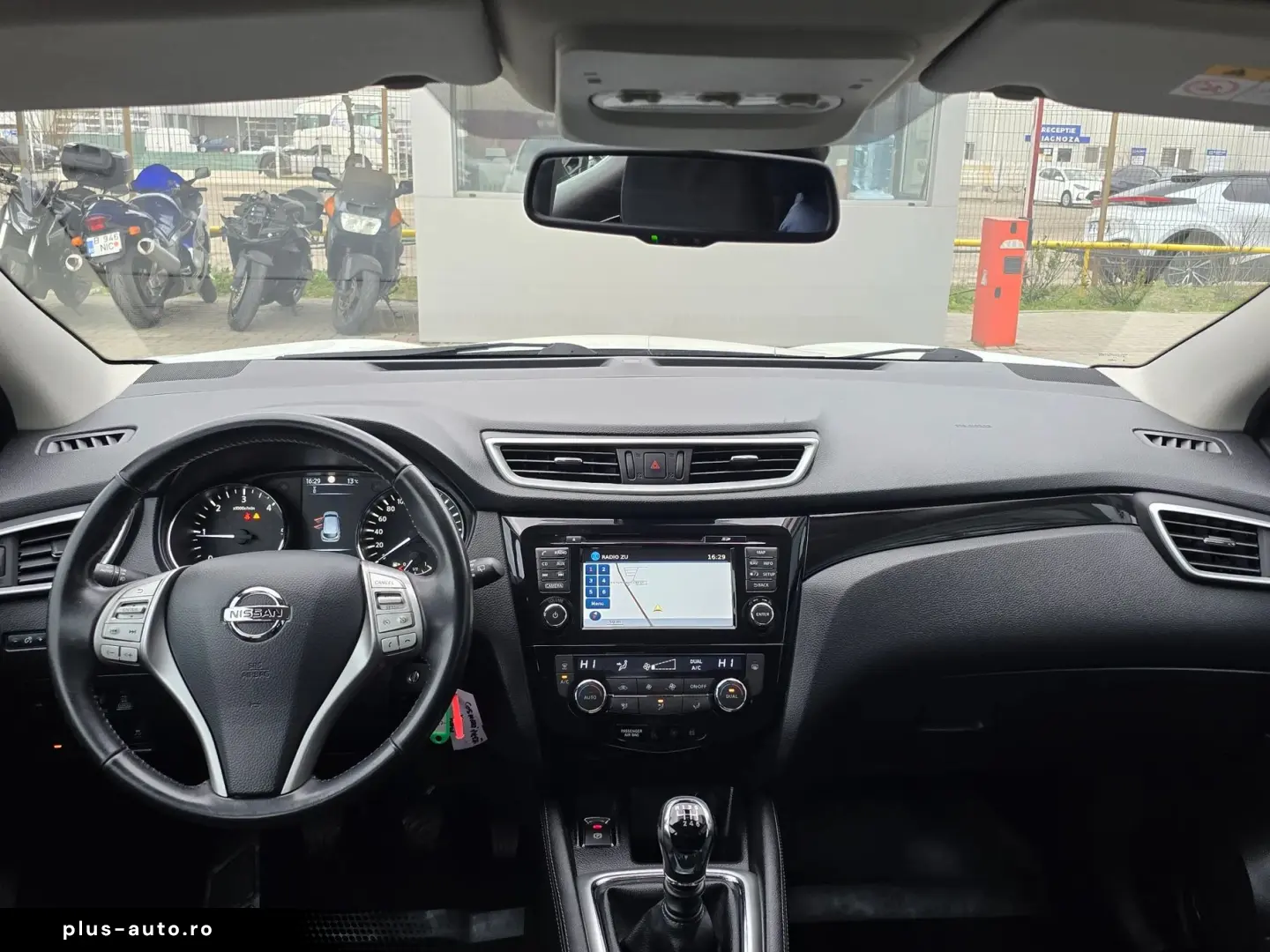 Nissan QASHQAI Accenta 1.6 Diesel - 130 CP 4x4