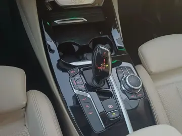 BMW X3 xDrive30e 2.0 Plug-in Hybrid Advantage AT