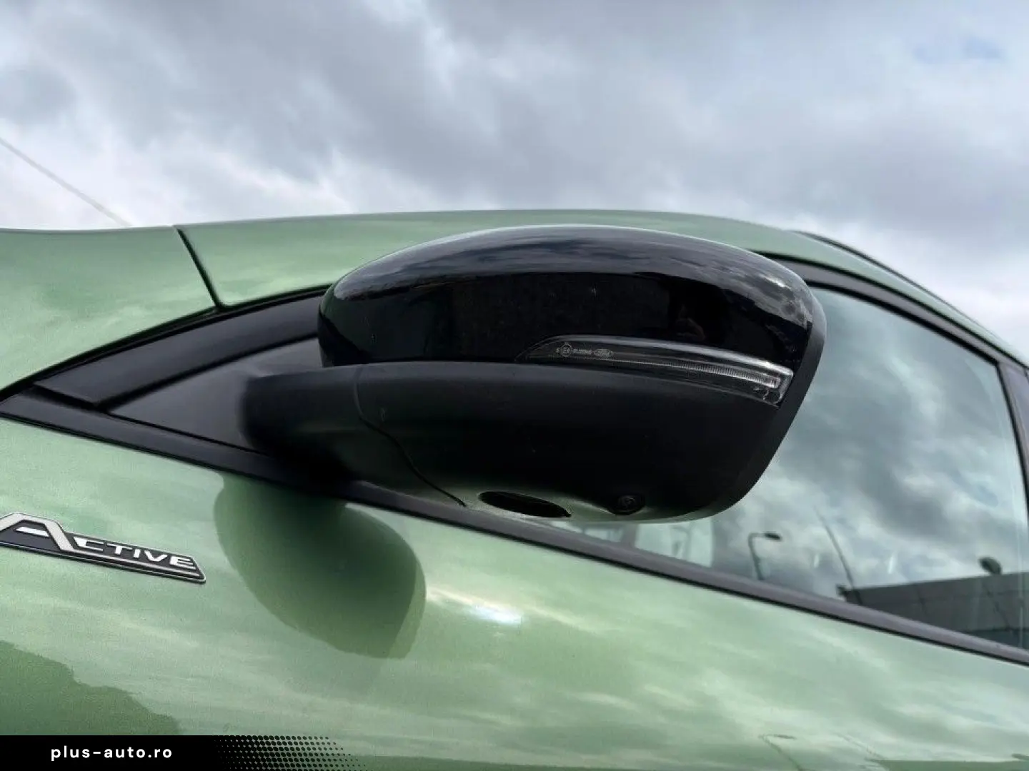 Ford Kuga 2024 - via workleto.com