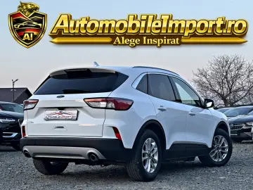 FORD Kuga Plug In Hybrid Titanium