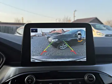 FORD Kuga Plug In Hybrid Titanium