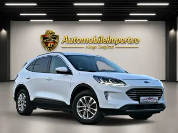 FORD Kuga Plug In Hybrid Titanium