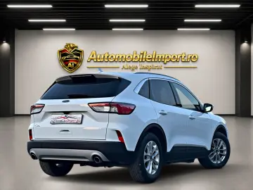 FORD Kuga Plug In Hybrid Titanium