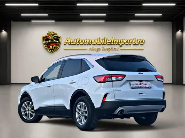 FORD Kuga Plug In Hybrid Titanium