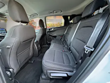 FORD Kuga Plug In Hybrid Titanium