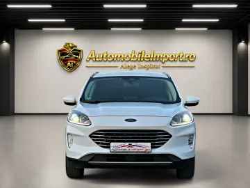FORD Kuga Plug In Hybrid Titanium