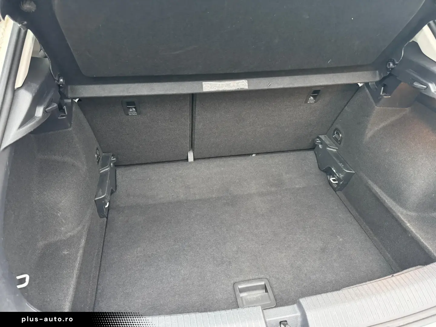 T-Roc-Design benzina CumpRoNouLeasingOperat TVA ded