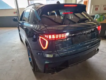 LYNC AND CO 01 1.5 TD PHEV 192 kW  Pano-Schiebe Kamera 360