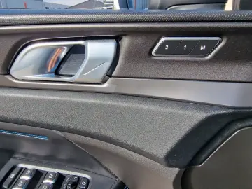 LYNC AND CO 01 1.5 TD PHEV 192 kW  Pano-Schiebe Kamera 360