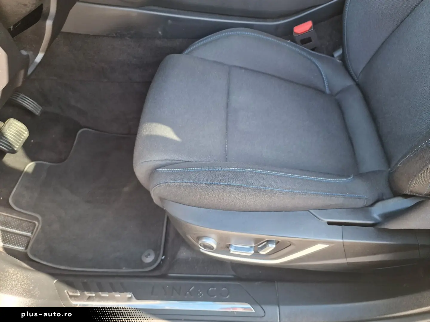 LYNC AND CO 01 1.5 TD PHEV 192 kW  Pano-Schiebe Kamera 360