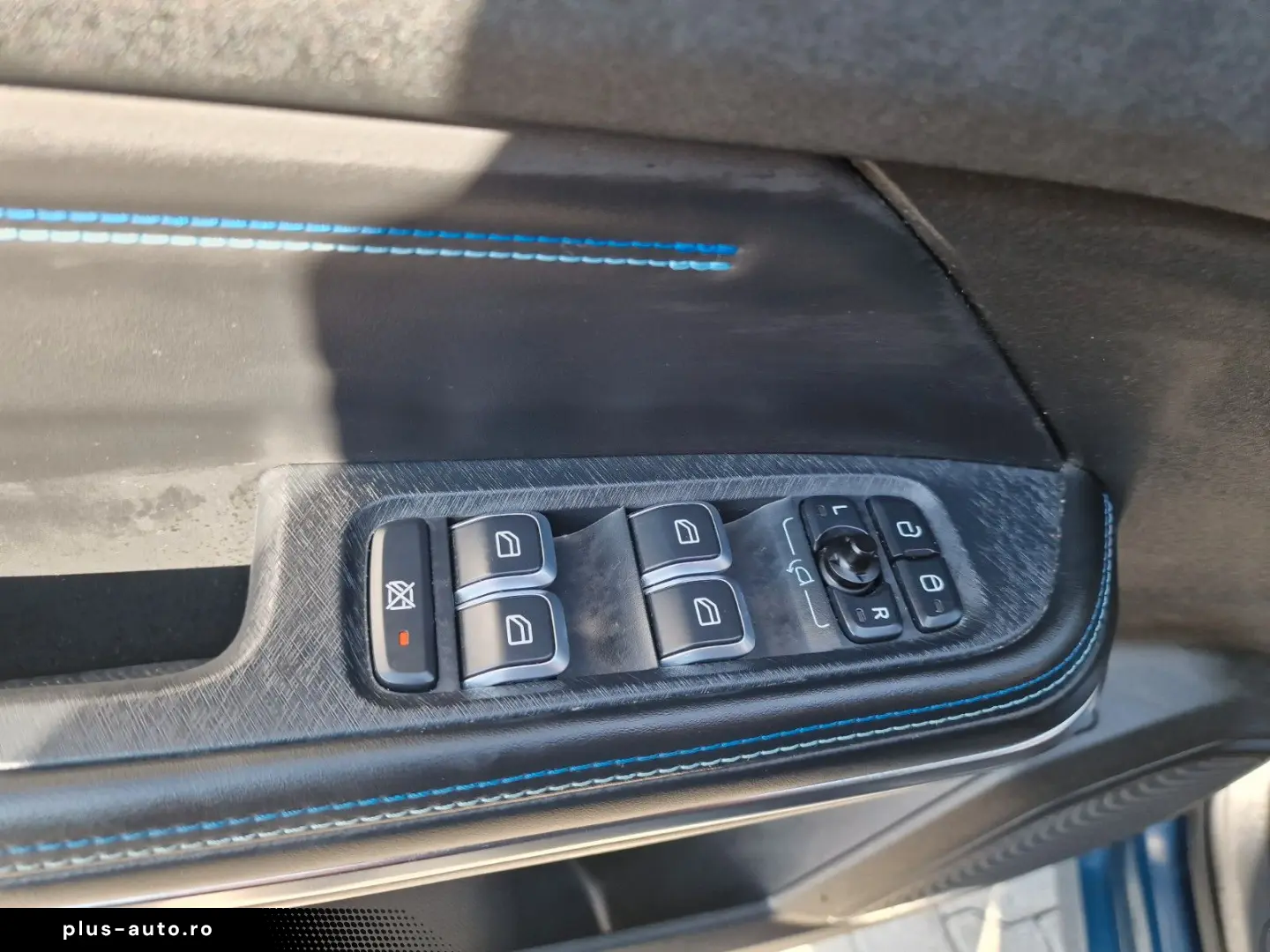 LYNC AND CO 01 1.5 TD PHEV 192 kW  Pano-Schiebe Kamera 360