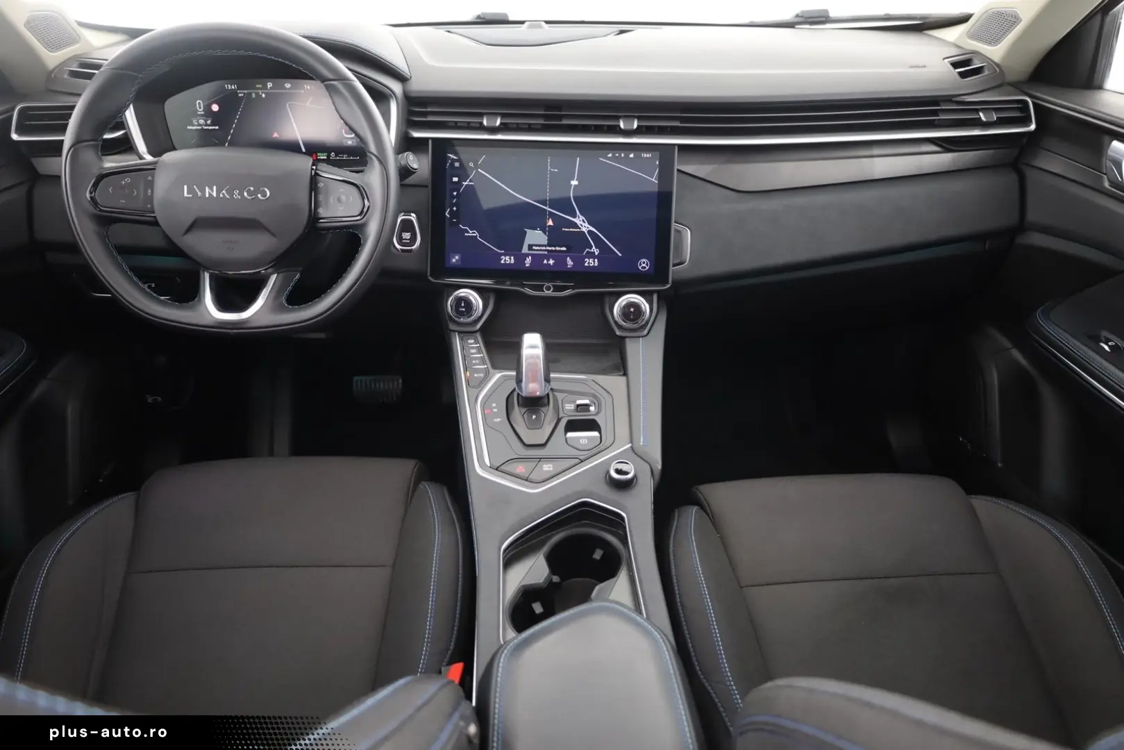 LYNC AND CO 01 1.5 TD PHEV Aut. LED ACC 360  Pano