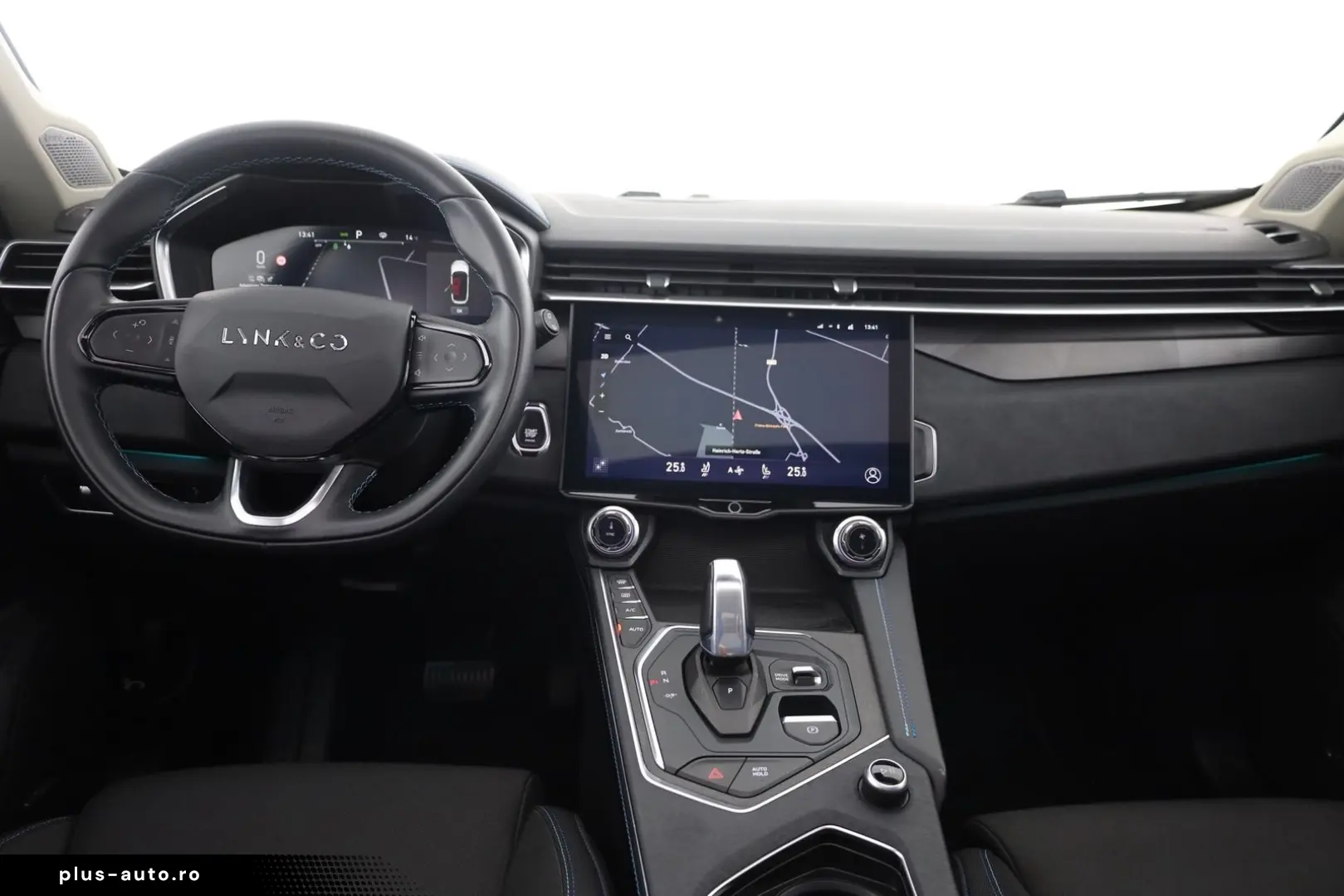 LYNC AND CO 01 1.5 TD PHEV Aut. LED ACC 360  Pano