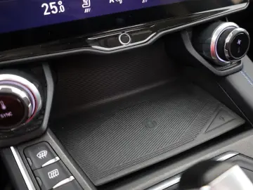 LYNC AND CO 01 1.5 TD PHEV Aut. LED ACC 360  Pano