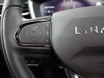 LYNC AND CO 01 1.5 TD PHEV Aut. LED ACC 360  Pano