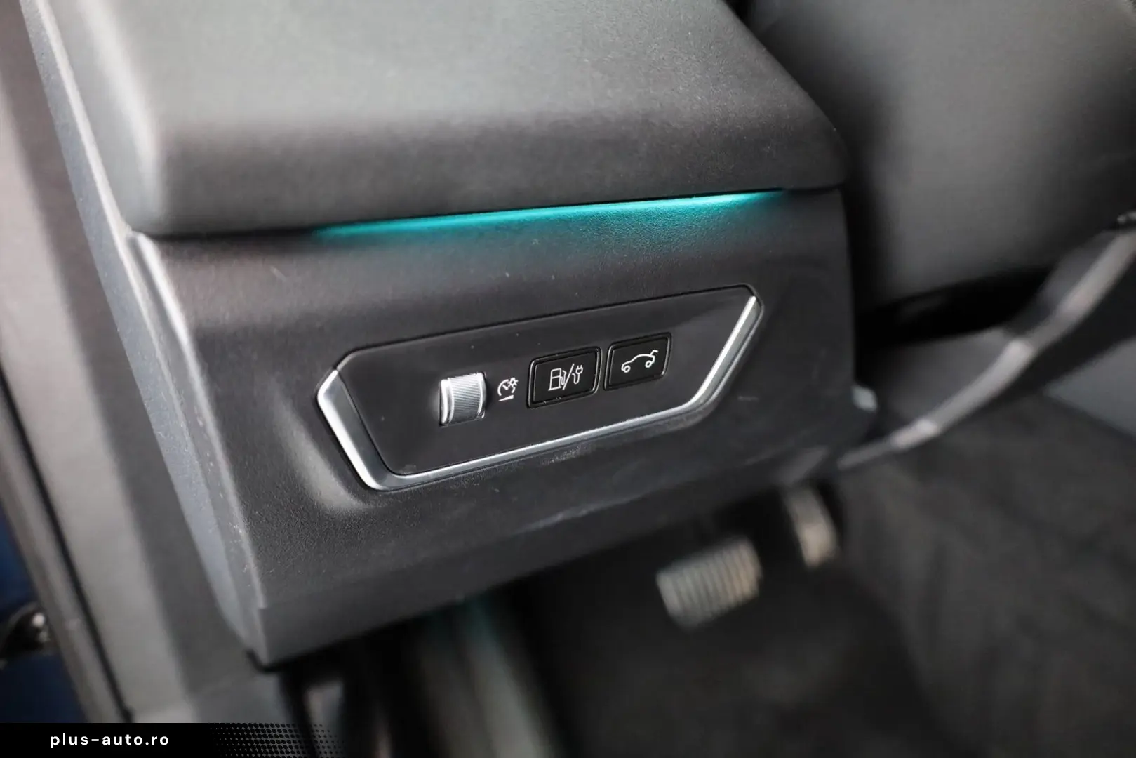 LYNC AND CO 01 1.5 TD PHEV Aut. LED ACC 360  Pano