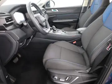 LYNC AND CO 01 1.5 TD PHEV Aut. LED ACC 360  Pano